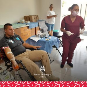 evento de donación de sangre en punta mita Hhospital (11)