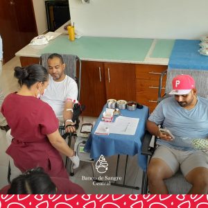 evento de donación de sangre en punta mita Hhospital (8)